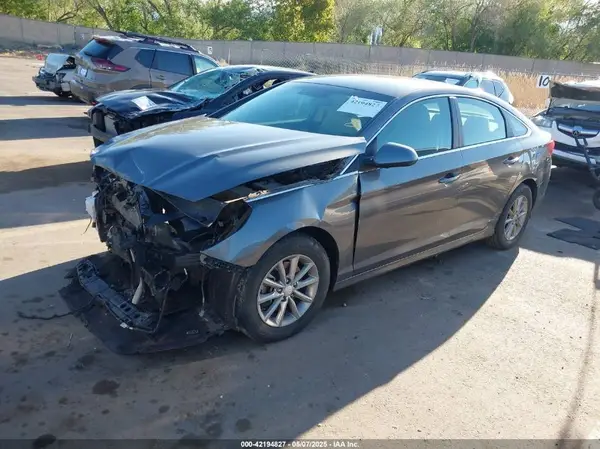 5NPE24AF8KH810752 2019 HYUNDAI SONATA - Image 2