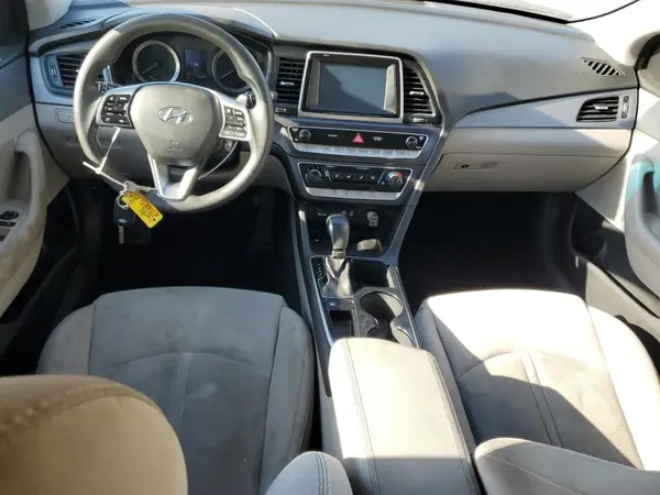 5NPE24AF8KH815563 2019 HYUNDAI SONATA - Image 8