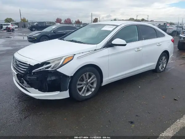 5NPE24AF9GH263157 2016 HYUNDAI SONATA - Image 2