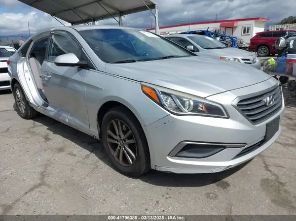 5NPE24AF9GH266155 2016 HYUNDAI SONATA - Image 1
