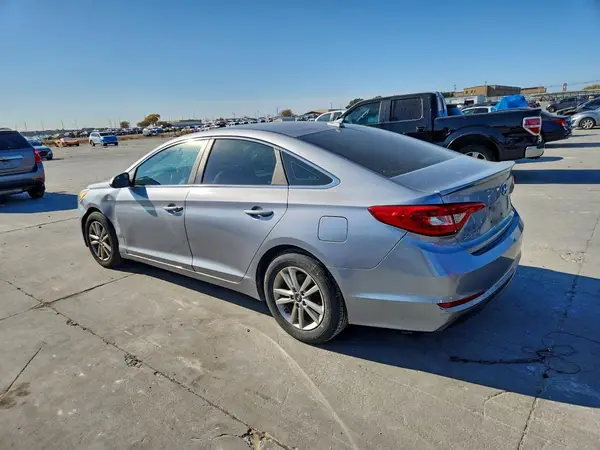 5NPE24AF9GH266821 2016 HYUNDAI SONATA - Image 2