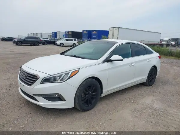 5NPE24AF9GH268228 2016 HYUNDAI SONATA - Image 2