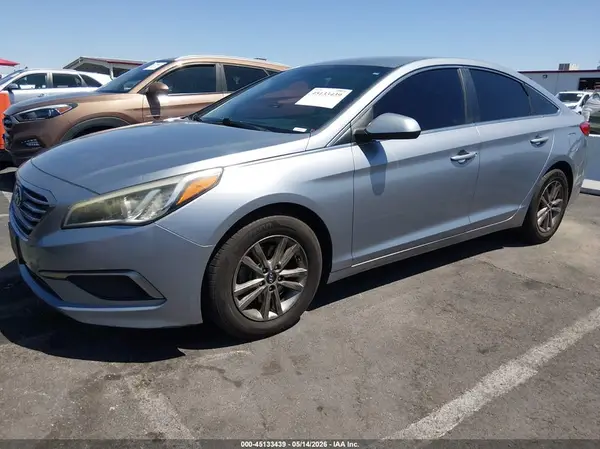 5NPE24AF9GH274613 2016 HYUNDAI SONATA - Image 2