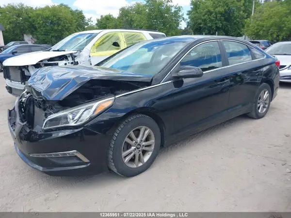 5NPE24AF9GH276216 2016 HYUNDAI SONATA - Image 2