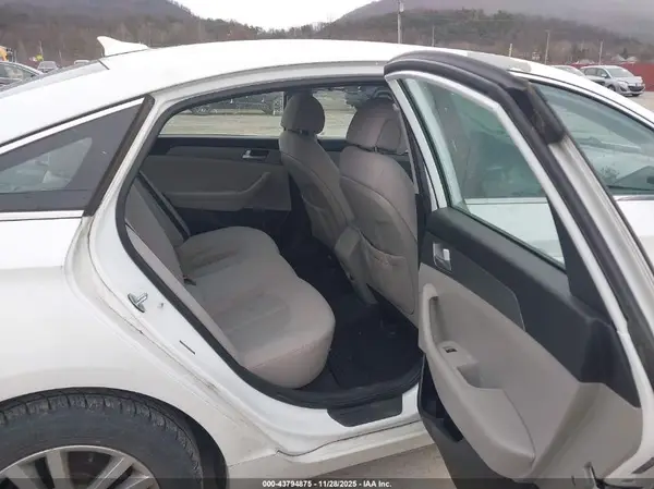 5NPE24AF9GH276281 2016 HYUNDAI SONATA - Image 8