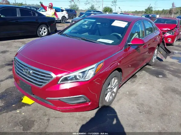 5NPE24AF9GH277723 2016 HYUNDAI SONATA - Image 2
