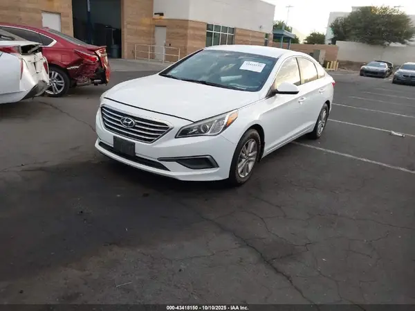 5NPE24AF9GH280055 2016 HYUNDAI SONATA - Image 2