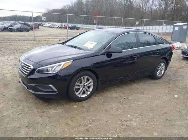 5NPE24AF9GH285952 2016 HYUNDAI SONATA - Image 2