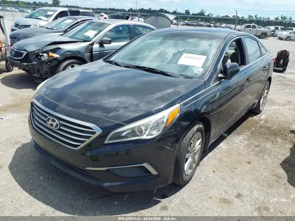 5NPE24AF9GH286518 2016 HYUNDAI SONATA - Image 2