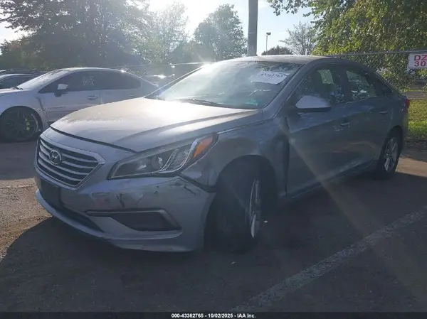 5NPE24AF9GH287944 2016 HYUNDAI SONATA - Image 2