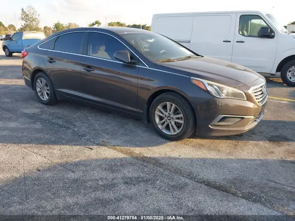 5NPE24AF9GH296997 2016 HYUNDAI SONATA - Image 1