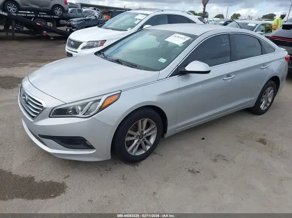 5NPE24AF9GH304399 2016 HYUNDAI SONATA - Image 2