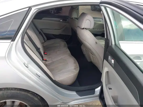 5NPE24AF9GH304399 2016 HYUNDAI SONATA - Image 8