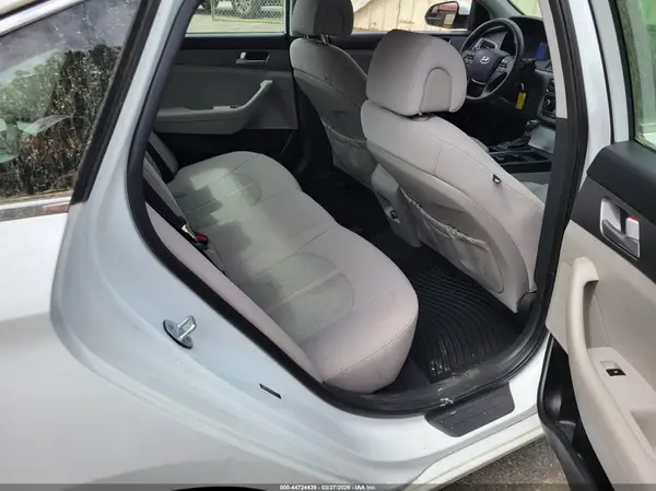 5NPE24AF9GH305312 2016 HYUNDAI SONATA - Image 8