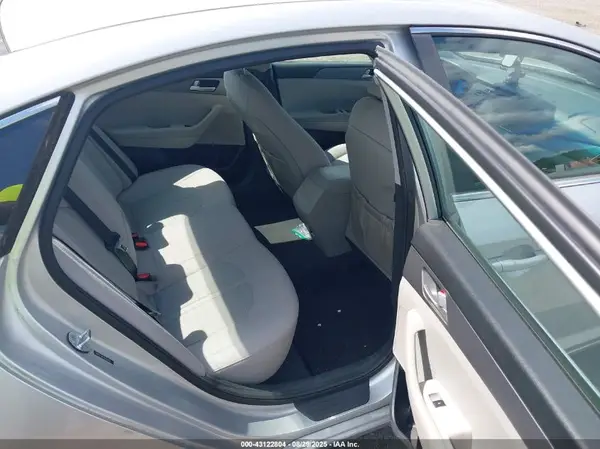 5NPE24AF9GH307271 2016 HYUNDAI SONATA - Image 8