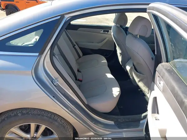 5NPE24AF9GH307609 2016 HYUNDAI SONATA - Image 8