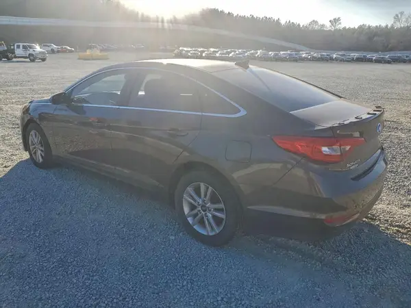 5NPE24AF9GH313233 2016 HYUNDAI SONATA - Image 2