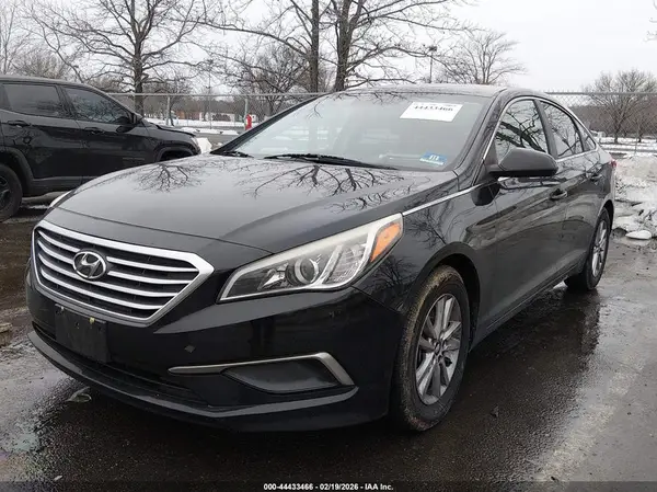 5NPE24AF9GH314897 2016 HYUNDAI SONATA - Image 2