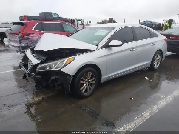 5NPE24AF9GH319078 2016 HYUNDAI SONATA - Image 2