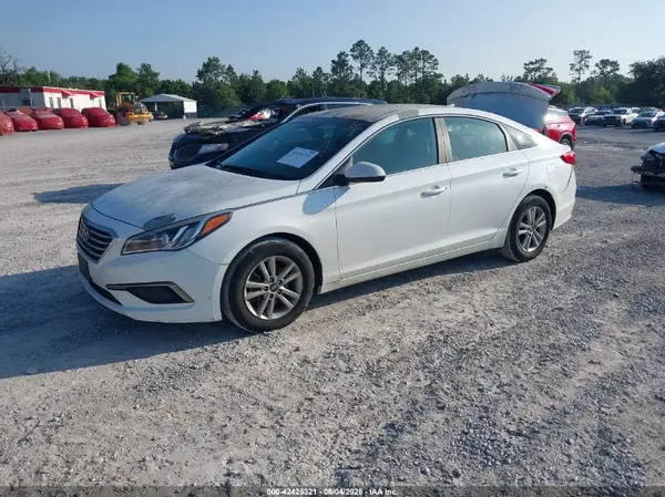 5NPE24AF9GH320568 2016 HYUNDAI SONATA - Image 2