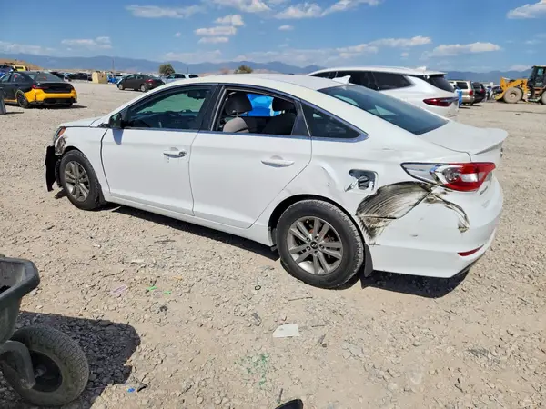 5NPE24AF9GH322692 2016 HYUNDAI SONATA - Image 2