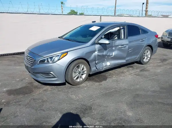 5NPE24AF9GH328220 2016 HYUNDAI SONATA - Image 2