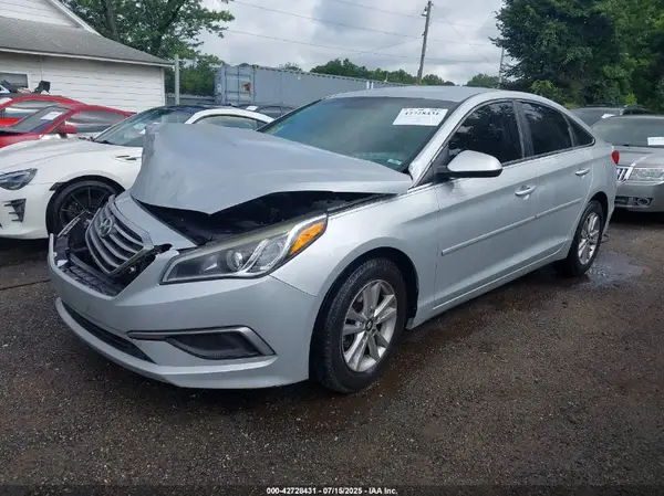 5NPE24AF9GH332929 2016 HYUNDAI SONATA - Image 2