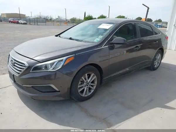 5NPE24AF9GH333692 2016 HYUNDAI SONATA - Image 2
