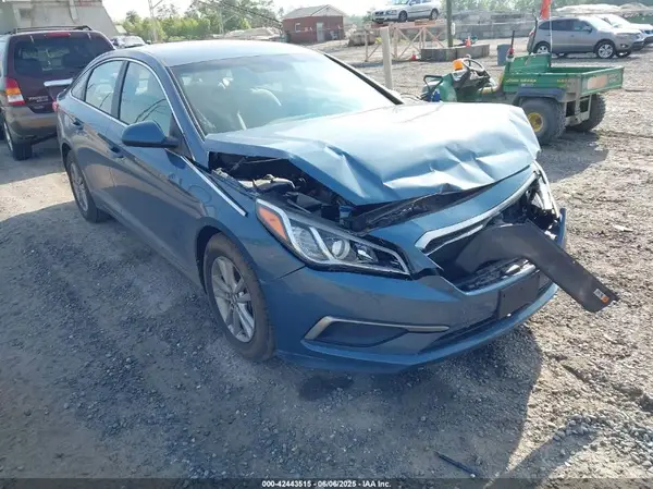 5NPE24AF9GH335667 2016 HYUNDAI SONATA - Image 1