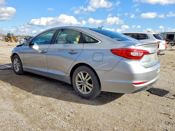 5NPE24AF9GH335894 2016 HYUNDAI SONATA - Image 2