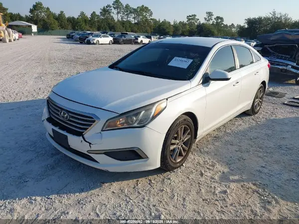 5NPE24AF9GH339170 2016 HYUNDAI SONATA - Image 2