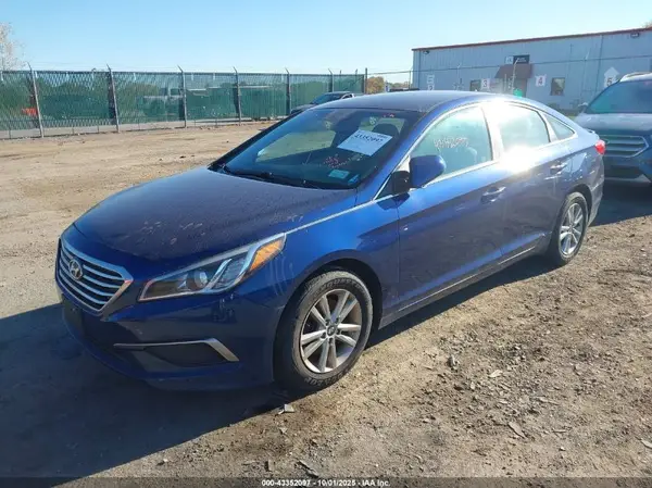 5NPE24AF9GH339556 2016 HYUNDAI SONATA - Image 2