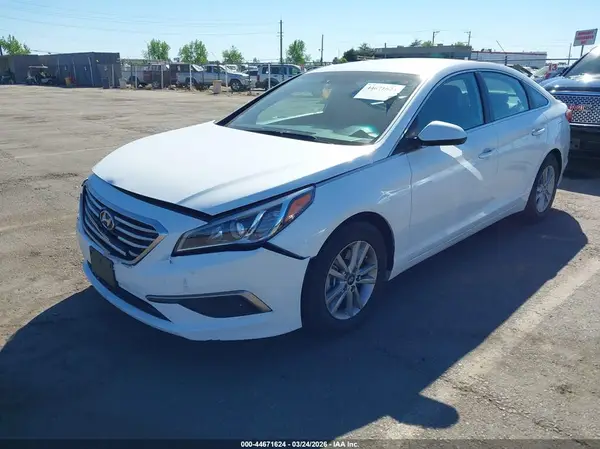 5NPE24AF9GH340481 2016 HYUNDAI SONATA - Image 2