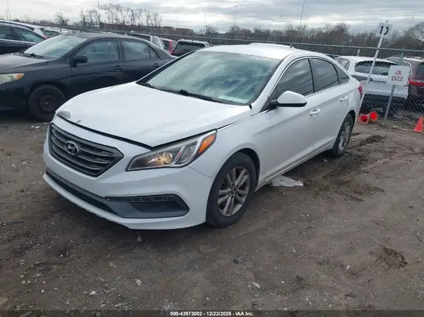 5NPE24AF9GH346300 2016 HYUNDAI SONATA - Image 2