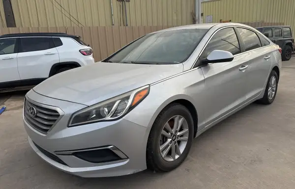 5NPE24AF9GH346779 2016 HYUNDAI SONATA - Image 2