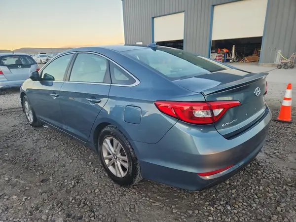 5NPE24AF9GH347060 2016 HYUNDAI SONATA - Image 2
