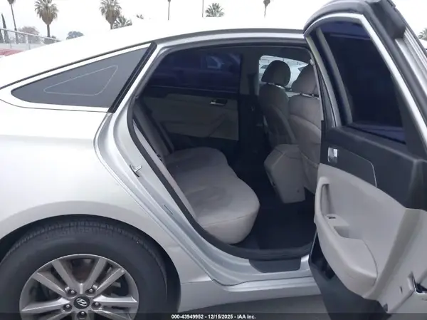 5NPE24AF9GH348855 2016 HYUNDAI SONATA - Image 8
