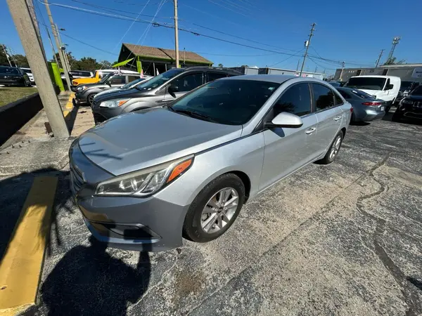 5NPE24AF9GH352565 2016 HYUNDAI SONATA - Image 2