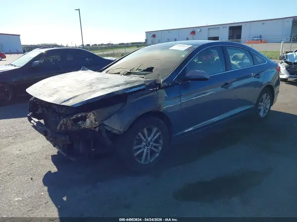 5NPE24AF9GH354428 2016 HYUNDAI SONATA - Image 2