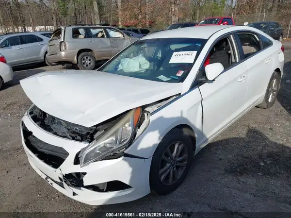5NPE24AF9GH355689 2016 HYUNDAI SONATA - Image 2