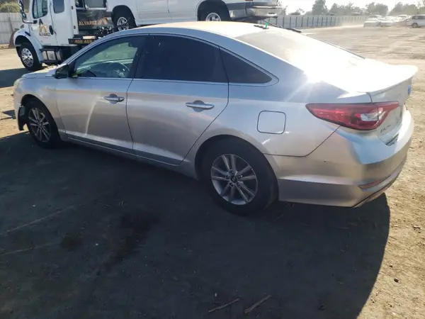 5NPE24AF9GH358236 2016 HYUNDAI SONATA - Image 2