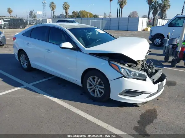 5NPE24AF9GH360150 2016 HYUNDAI SONATA - Image 1