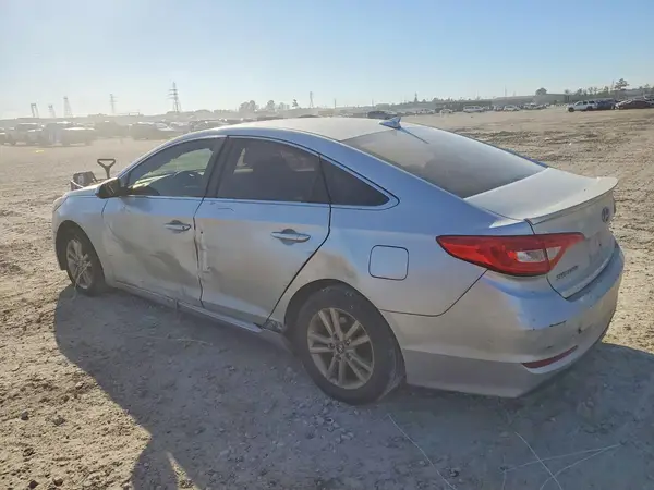 5NPE24AF9GH373156 2016 HYUNDAI SONATA - Image 2