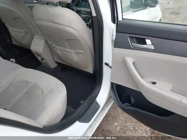 5NPE24AF9GH373982 2016 HYUNDAI SONATA - Image 8