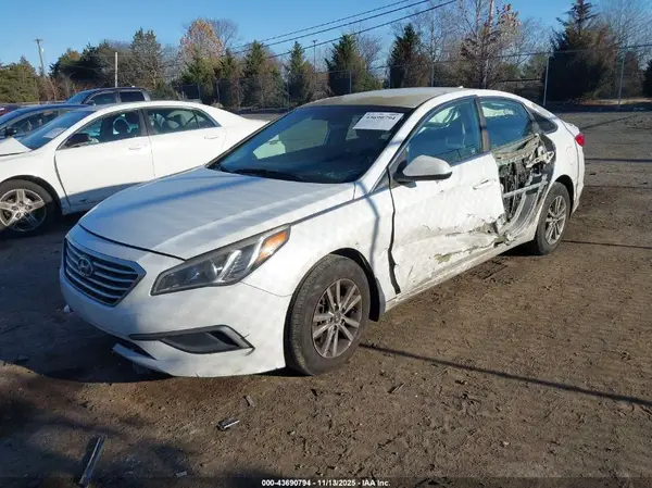 5NPE24AF9GH379331 2016 HYUNDAI SONATA - Image 2
