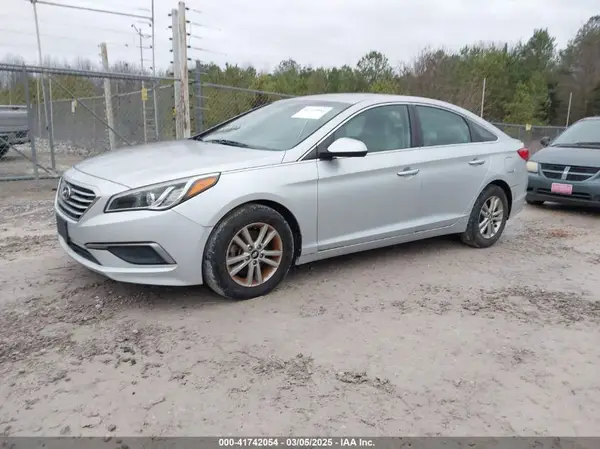 5NPE24AF9GH386747 2016 HYUNDAI SONATA - Image 2