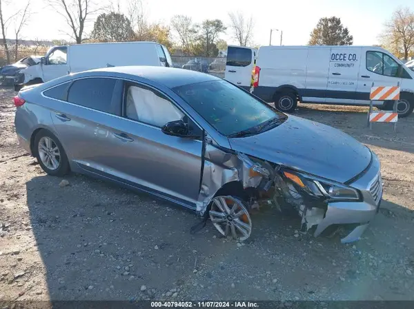 5NPE24AF9GH388675 2016 HYUNDAI SONATA - Image 1