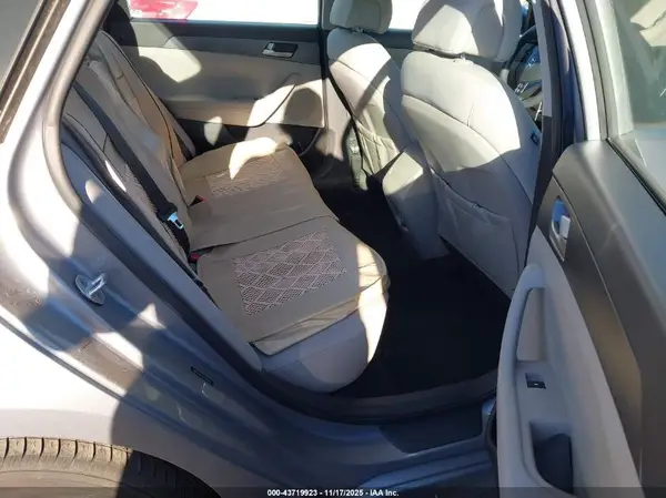 5NPE24AF9GH388966 2016 HYUNDAI SONATA - Image 8