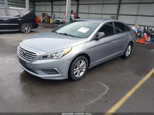 5NPE24AF9GH390409 2016 HYUNDAI SONATA - Image 2