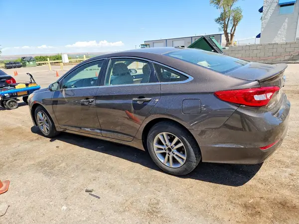 5NPE24AF9GH395349 2016 HYUNDAI SONATA - Image 2